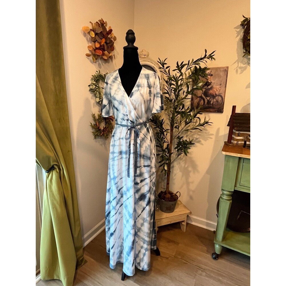 Aakaa Blue White Tie Dye Kimono Wrap Maxi Dress Boho Coastal Summer Medium EUC